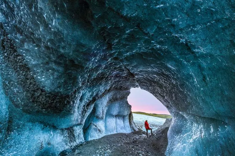 Vatnajökull glacier cave